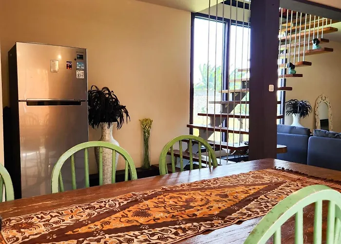Ferienhaus Serai House 2br Cozy Kerobokan